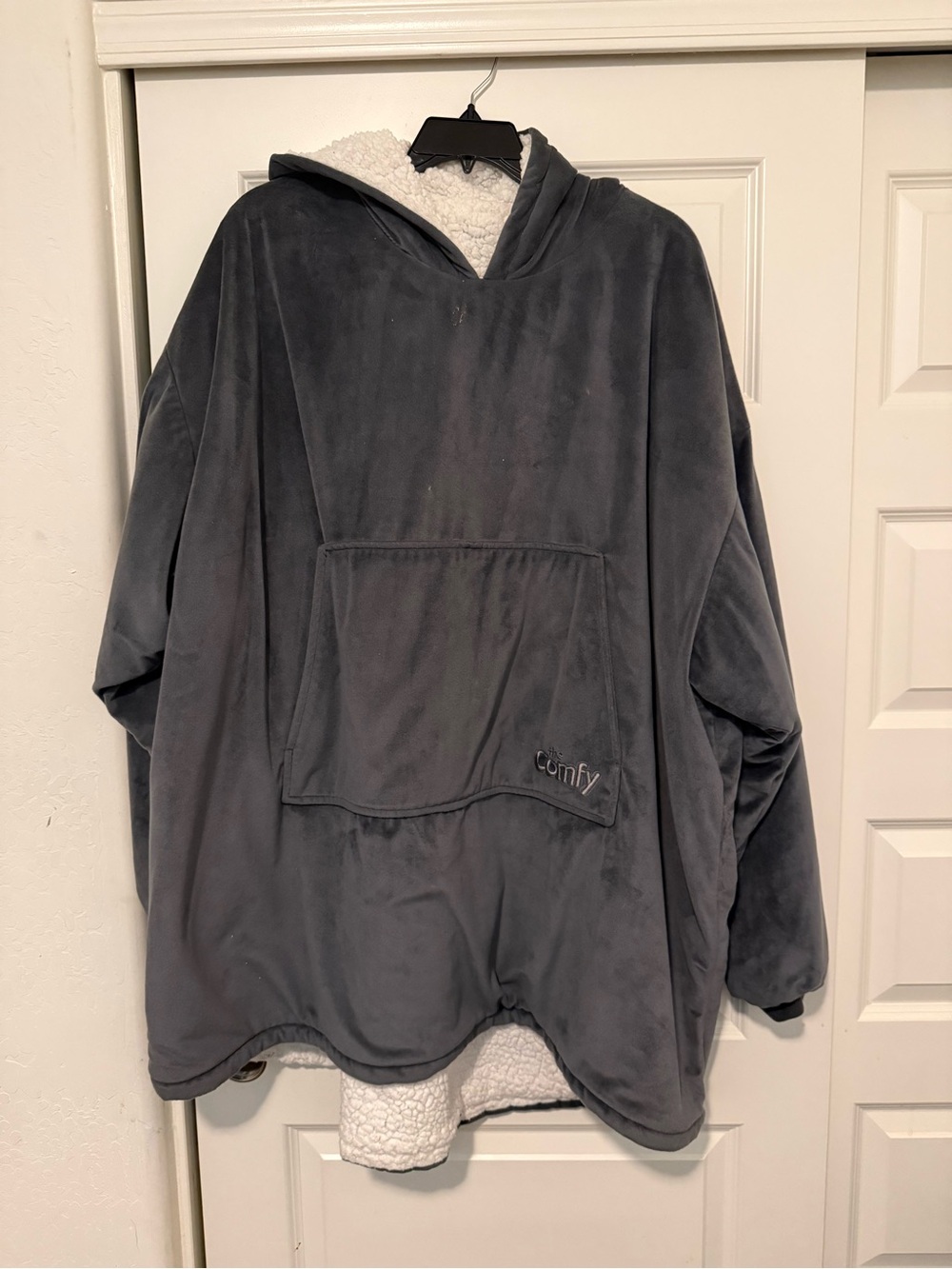 The Comfy Oversized Hooded Pullover - Charcoal Gray
